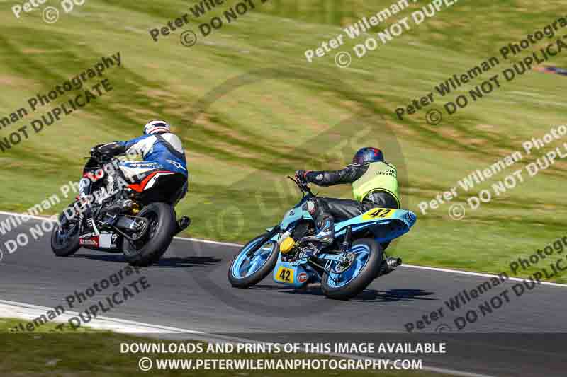cadwell no limits trackday;cadwell park;cadwell park photographs;cadwell trackday photographs;enduro digital images;event digital images;eventdigitalimages;no limits trackdays;peter wileman photography;racing digital images;trackday digital images;trackday photos